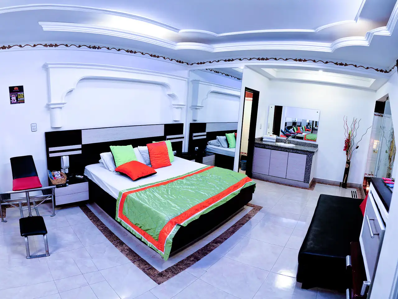 Suite 30