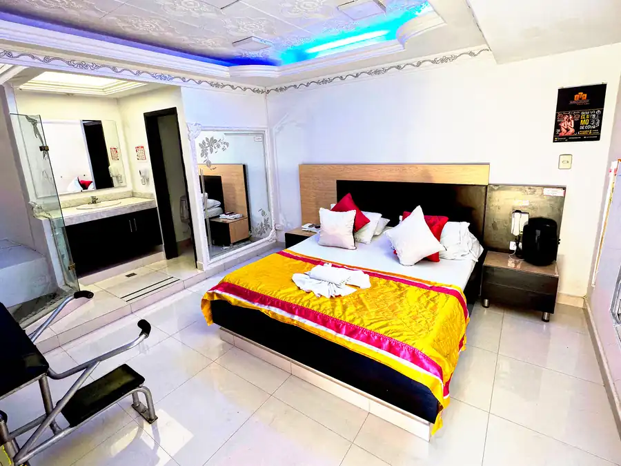 Suite 24 imagen 3