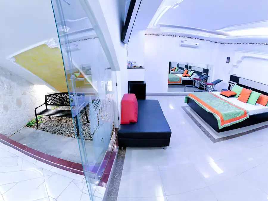 Suite 30 imagen 2