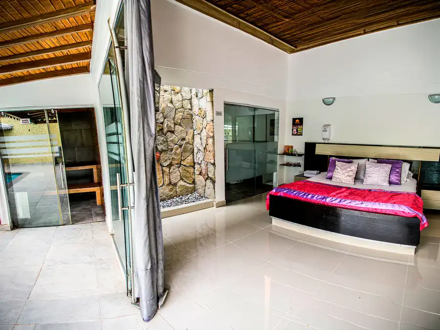 Holliday imagen 5